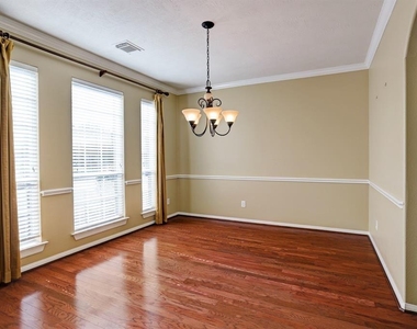 13911 Pepperstone Lane - Photo Thumbnail 5