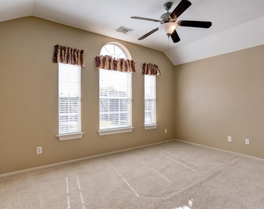 13911 Pepperstone Lane - Photo Thumbnail 21