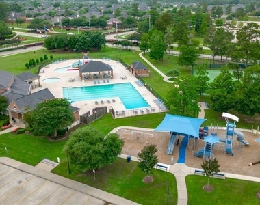 13911 Pepperstone Lane - Photo Thumbnail 2