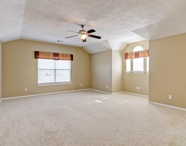 13911 Pepperstone Lane - Photo Thumbnail 14