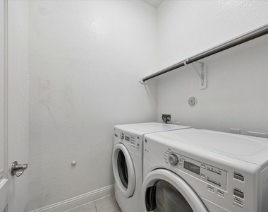 11127 Glasgill Court - Photo Thumbnail 24