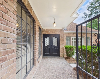 15110 Dawn Meadows Drive - Photo Thumbnail 4