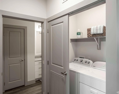 13958 Cottingham Road - Photo Thumbnail 7