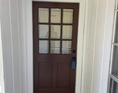 19302 Woodglen Drive - Photo Thumbnail 2