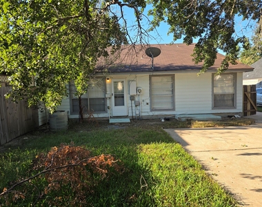 19302 Woodglen Drive - Photo Thumbnail 23