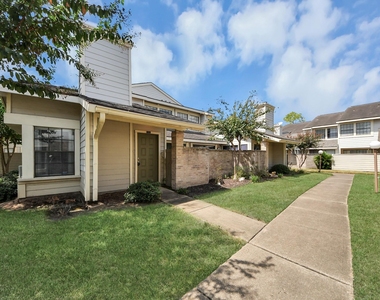 11917 Bob White Drive - Photo Thumbnail 22