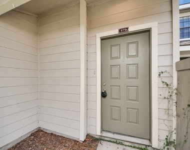 11917 Bob White Drive - Photo Thumbnail 1