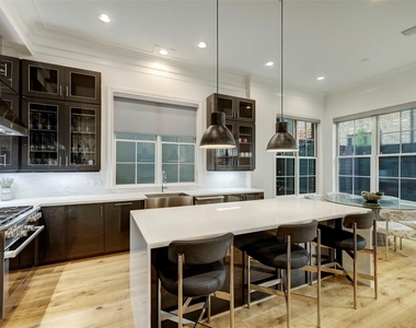 1147 Castellina Lane - Photo Thumbnail 9