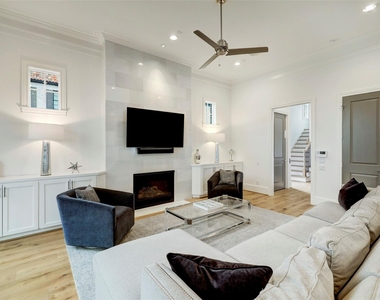 1147 Castellina Lane - Photo Thumbnail 8