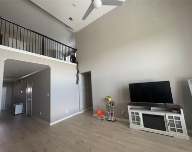 3922 Langridge Drive - Photo Thumbnail 1