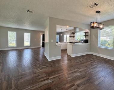 9222 Silver Tip Drive - Photo Thumbnail 2