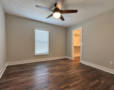 9222 Silver Tip Drive - Photo Thumbnail 14
