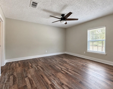 9222 Silver Tip Drive - Photo Thumbnail 15
