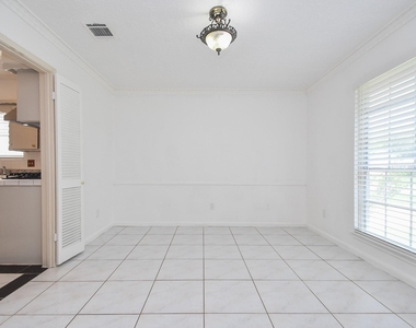 7714 Eichler Drive - Photo Thumbnail 4
