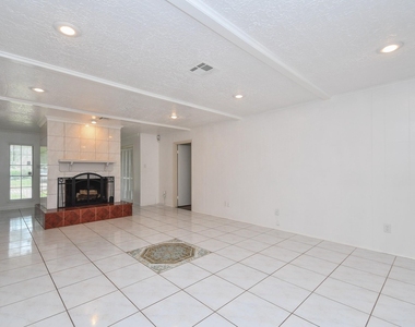 7714 Eichler Drive - Photo Thumbnail 8