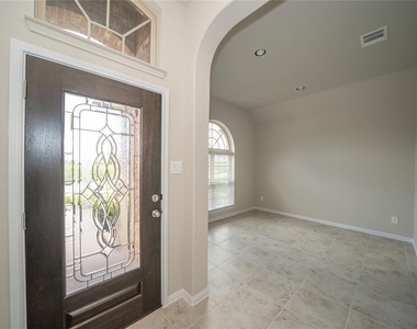 7307 Saddle Tree Drive - Photo Thumbnail 3