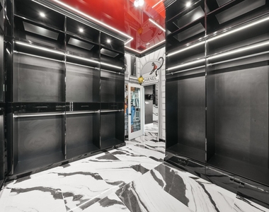 2027 Cullen Boulevard - Photo Thumbnail 16