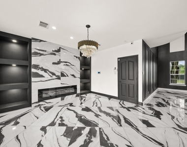 2027 Cullen Boulevard - Photo Thumbnail 25