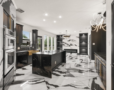 2027 Cullen Boulevard - Photo Thumbnail 21