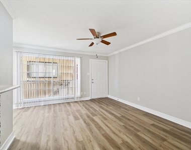 201 Emerson Street - Photo Thumbnail 1