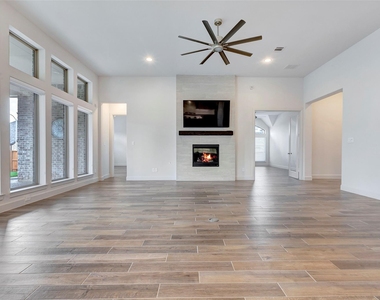 30527 Watershed Way - Photo Thumbnail 11