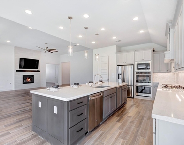 30527 Watershed Way - Photo Thumbnail 13
