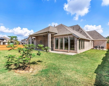 30527 Watershed Way - Photo Thumbnail 40