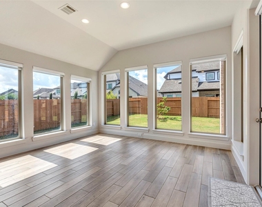 30527 Watershed Way - Photo Thumbnail 19