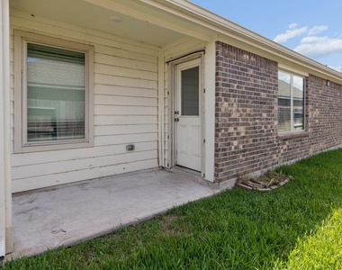 1950 Barrett Gables Drive - Photo Thumbnail 22