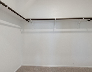 1950 Barrett Gables Drive - Photo Thumbnail 15