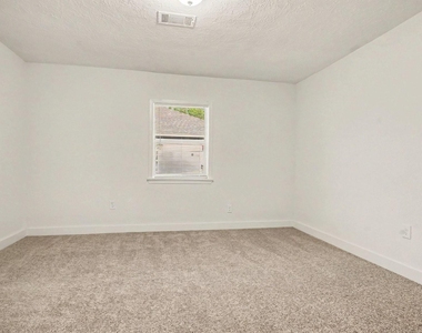 654 Ridge Drive - Photo Thumbnail 11