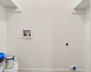 654 Ridge Drive - Photo Thumbnail 15