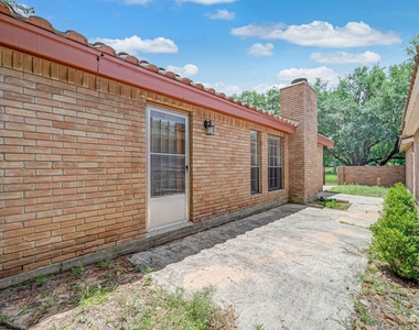 12038 Texas National Boulevard - Photo Thumbnail 2