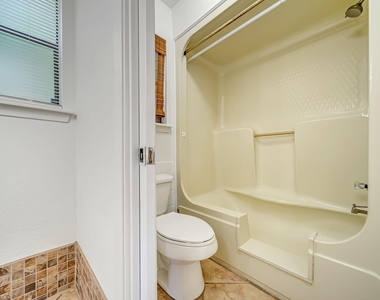 12038 Texas National Boulevard - Photo Thumbnail 8