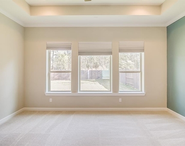 17106 Rainier Creek Drive - Photo Thumbnail 10
