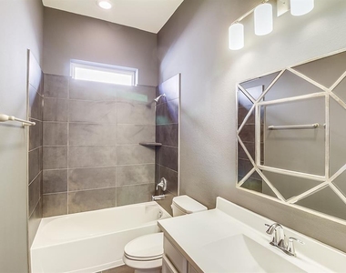 17106 Rainier Creek Drive - Photo Thumbnail 15