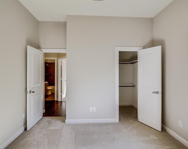 17106 Rainier Creek Drive - Photo Thumbnail 16
