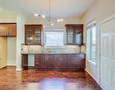 17106 Rainier Creek Drive - Photo Thumbnail 5