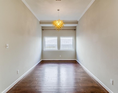 17106 Rainier Creek Drive - Photo Thumbnail 9