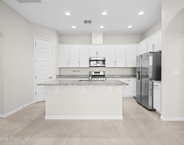 8008 Gullen Drive - Photo Thumbnail 4