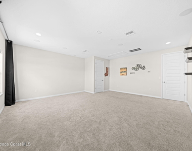 8008 Gullen Drive - Photo Thumbnail 29