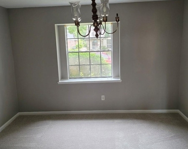 6215 Bankside Drive - Photo Thumbnail 2