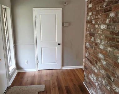 6215 Bankside Drive - Photo Thumbnail 1