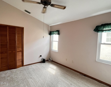 1014 S Fork Circle - Photo Thumbnail 8