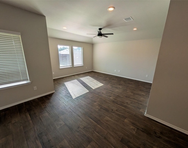 40462 Red Poppy Lane - Photo Thumbnail 3