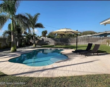 241 Fay Drive - Photo Thumbnail 9