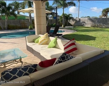 241 Fay Drive - Photo Thumbnail 8