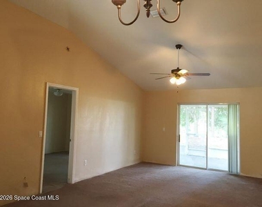 2554 Ventura Circle - Photo Thumbnail 12
