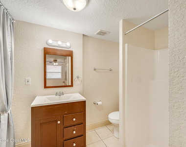 2512 Sarno Road - Photo Thumbnail 13