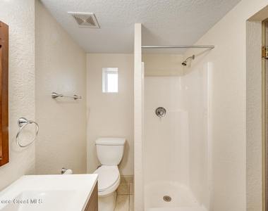 2512 Sarno Road - Photo Thumbnail 14